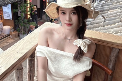 网红黄一鸣账号被封：从自曝未婚生女到遛狗冲突网红生涯大翻车